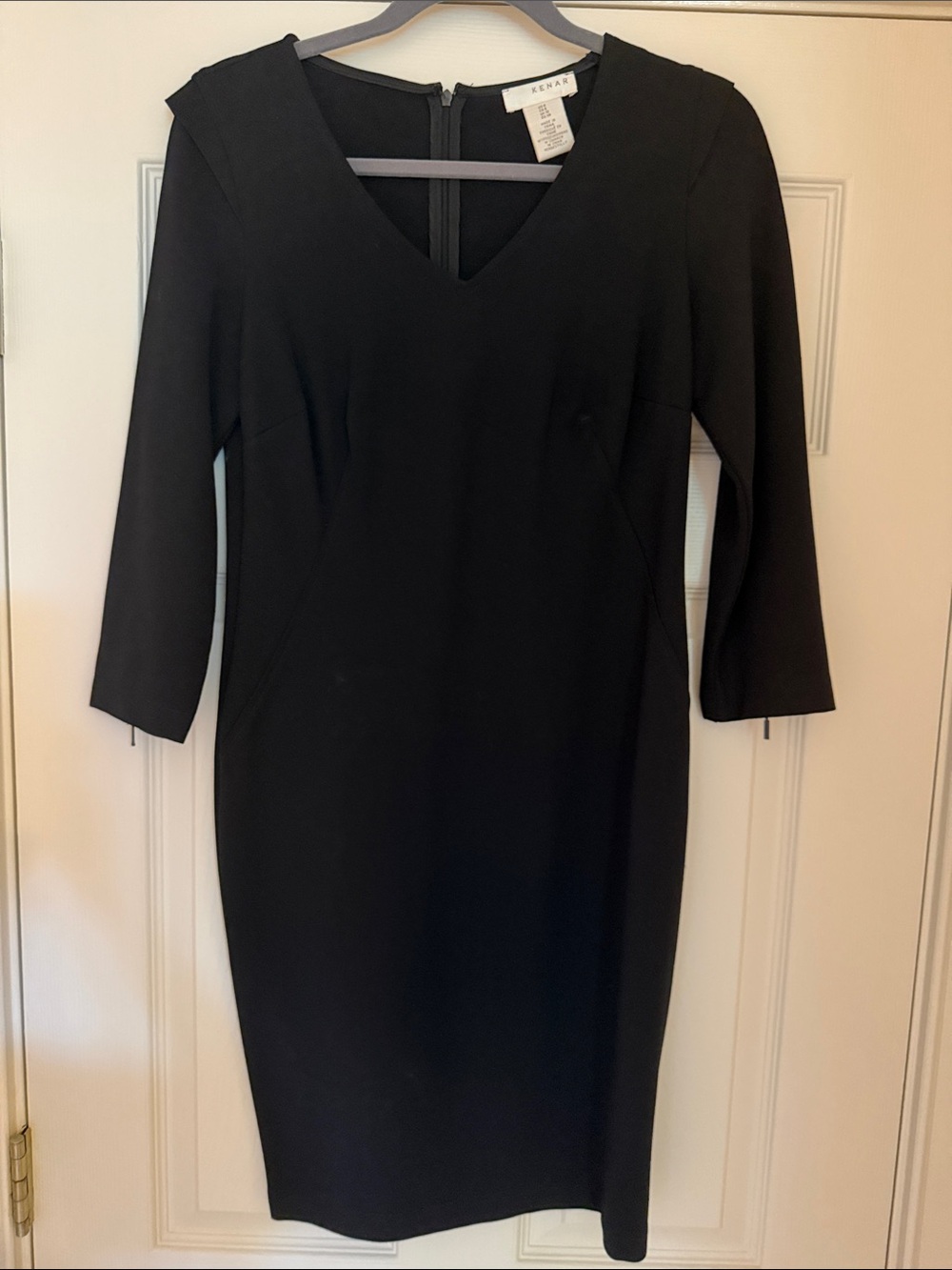 Kenar Black V-Neck Long Sleeve Sheath Dress. Sz 6. Exc cond.